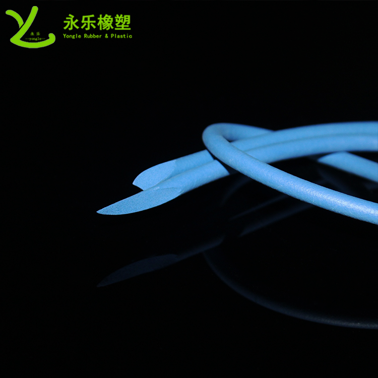 硅膠發(fā)發(fā)泡條，阻燃硅膠發(fā)泡圓條，耐高溫發(fā)泡硅膠條