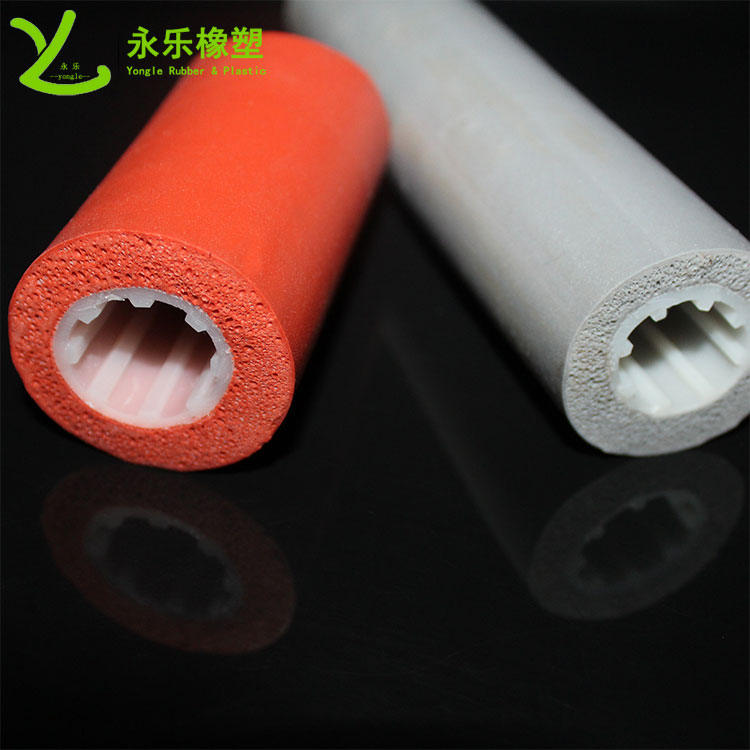 寧河復(fù)合發(fā)泡硅膠管，耐高溫發(fā)泡硅膠管，保溫發(fā)泡硅膠管